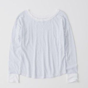 Abercrombie & Fitch Light Blue Long Sleeve Tee